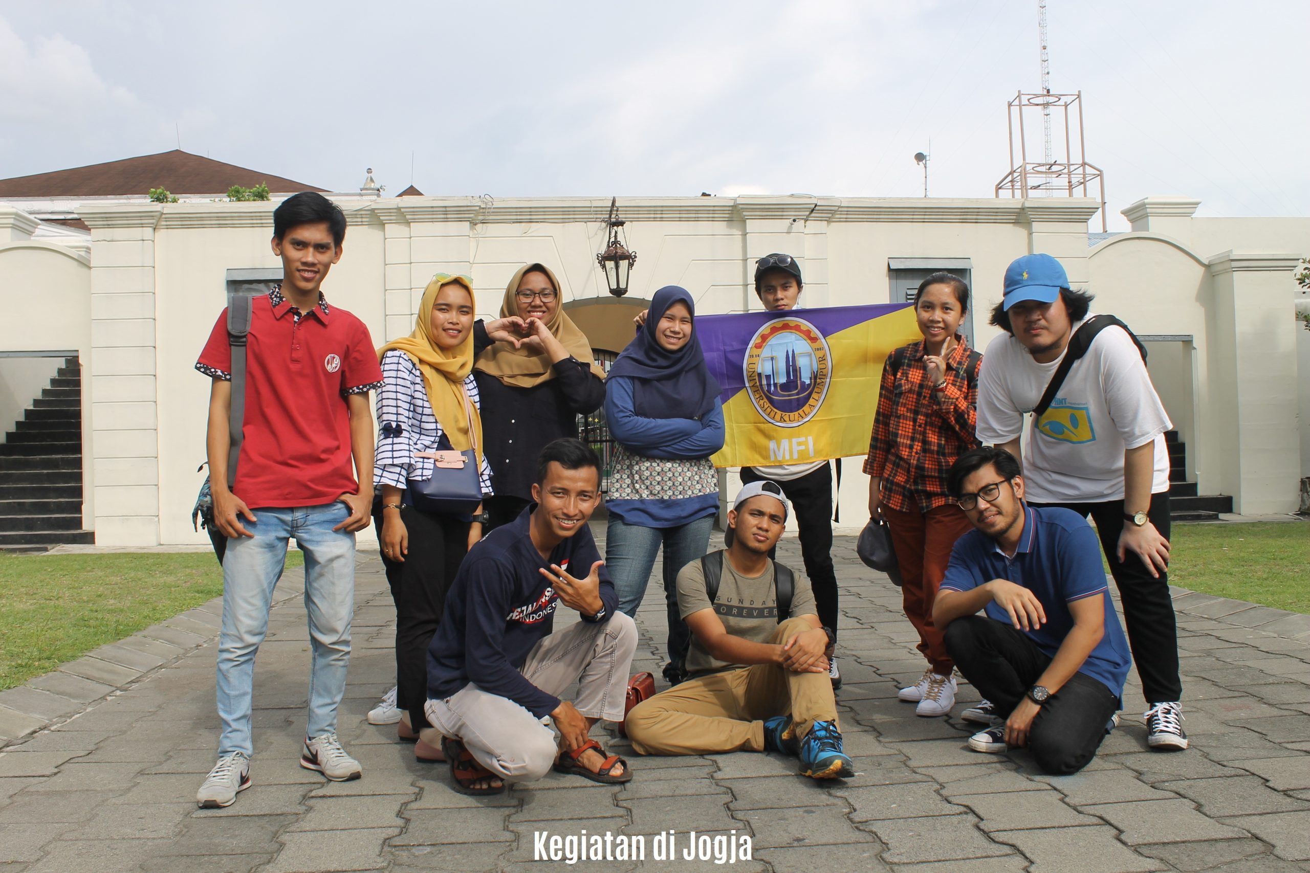 Kegiatan Liburan Mahasiswa UNIKL dalam Rangkaian Program Student Exchange Pergi ke Jogja