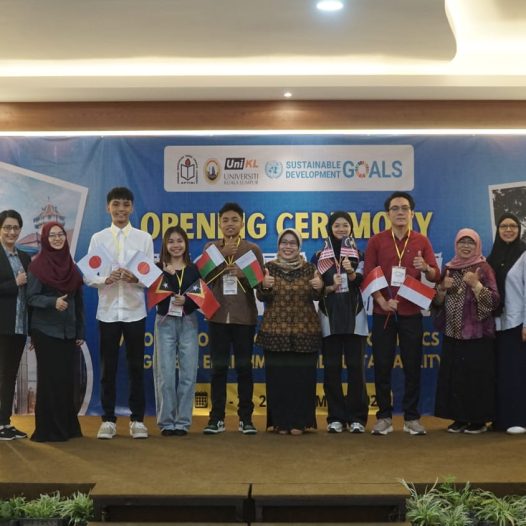 Politeknik Indonusa Surakarta Hosts a Student Exchange Program Involving 5 Countries