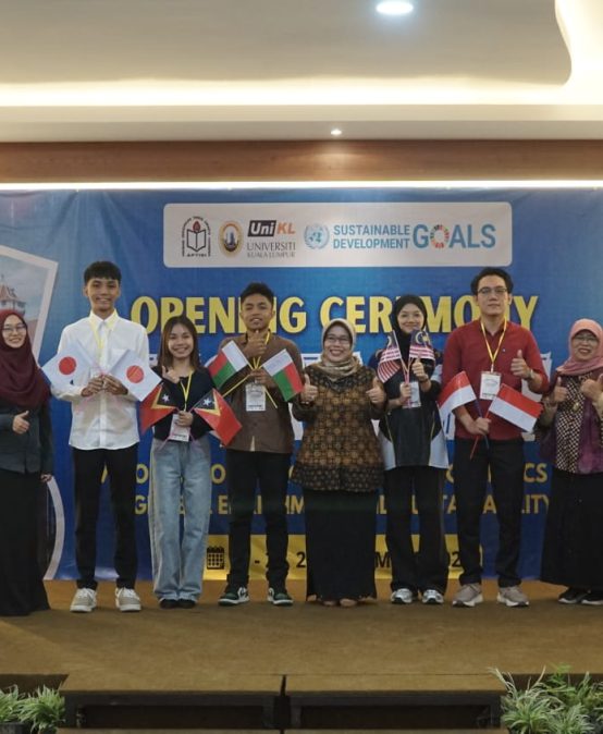 Politeknik Indonusa Surakarta Hosts a Student Exchange Program Involving 5 Countries